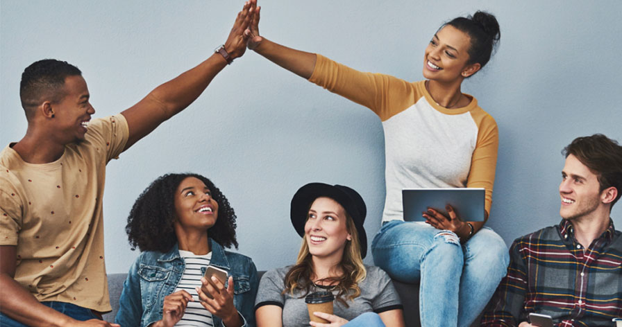 Tại sao chúng ta lại “Hợp cạ” với một số người: Khoa học thần kinh giải thích